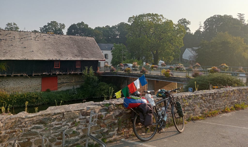 Bike on the sideway
